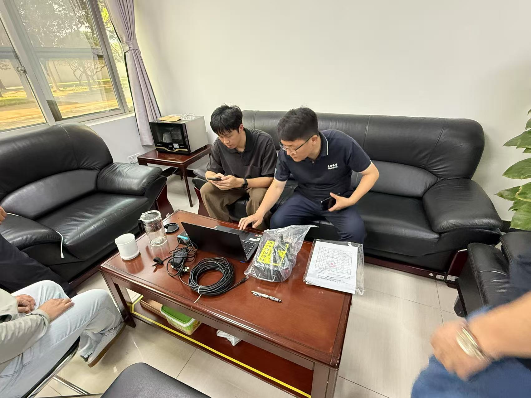 683969da0de16.jpg 683969da0de16.jpg